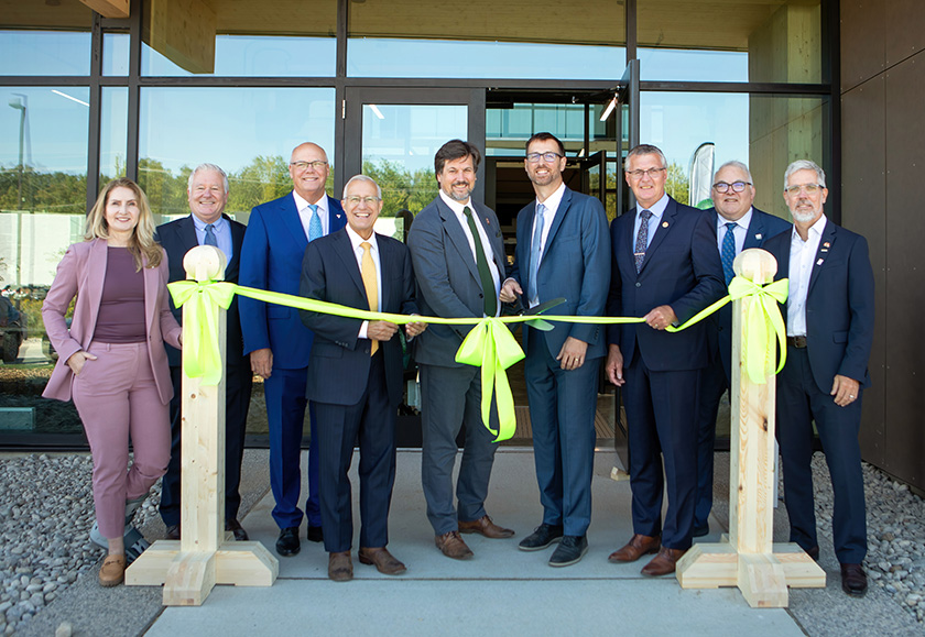 Element5 Grand Opening ribbon cutting